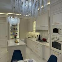 کابینت نئوکلاسیک با روکش وکیوم کرم مات