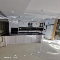 کابینت نئوکلاسیک روکش وکیوم کد 110